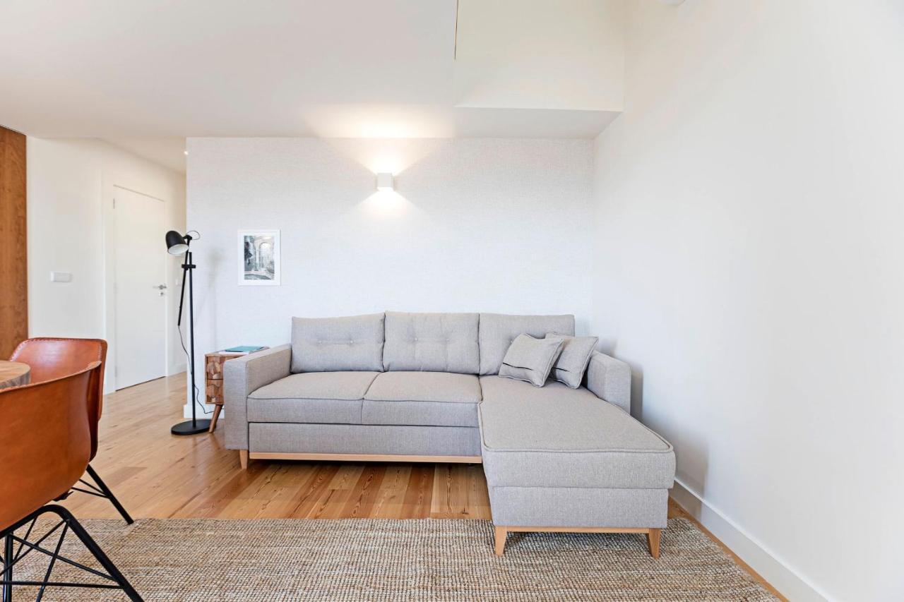Stunning Duplex Near River By Lovelystay Porto Exterior photo